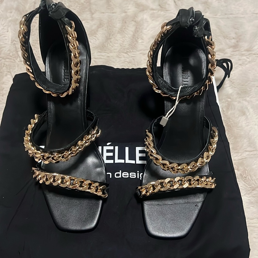 These Emanuelle Vee shoes are new. They are a size 38, comes with dust bag & box